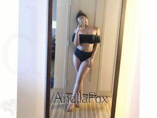 AnellaFox