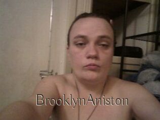 Brooklyn_Aniston