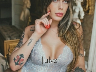 Julyz