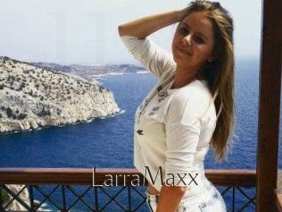 LarraMaxx