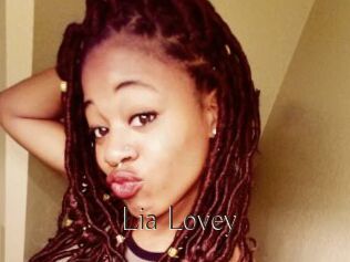 Lia_Lovey