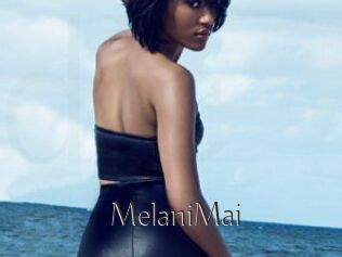 MelaniMai