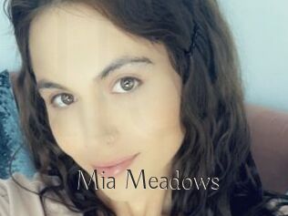 Mia_Meadows