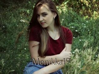 Monikka19