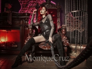MoniqueCruz Dans le cul