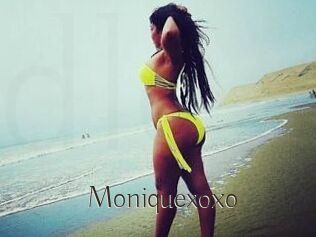 Moniquexoxo