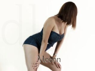 Mooon