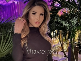 Miaxxxrose