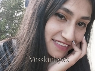 Misskinkyxx